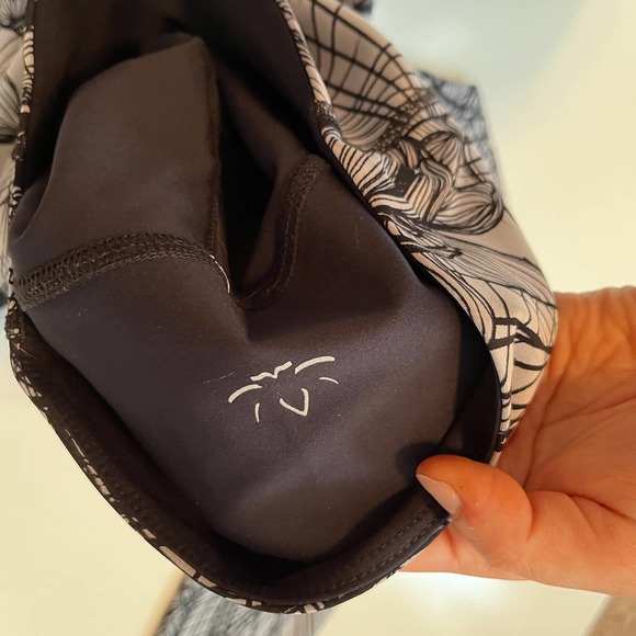 Beyond Yoga Digital Lotus Floral Printed High Rise Reversible Leggings Small - Picture 4 of 5